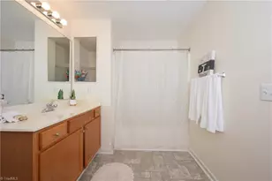3716 Cotswold Ave, Greensboro, NC 27410 - Photo 12
