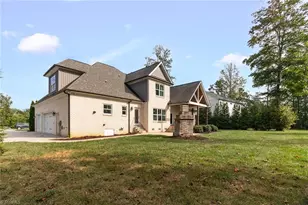 7703 Northern Estates Point, Greensboro, NC 27455 - Photo 36