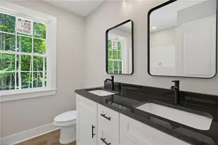 4504 Alex Dr, Greensboro, NC 27406 - Photo 24