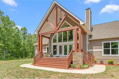 625 Robertson Road, McLeansville, NC 27301 - Photo 4