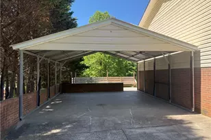 273 Woodbridge Dr, Mount Airy, NC 27030 - Photo 4
