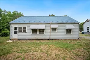 129 W Finch Ave, Denton, NC 27239 - Photo 16