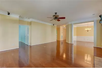 205 Heritage Hill Drive, Jamestown, NC 27282 - Photo 8