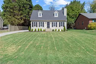 5525 Moravian Heights Ln, Clemmons, NC 27012 - Photo 4