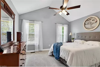 6014 Evelyn Lane, Pleasant Garden, NC 27313 - Photo 14