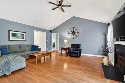 6014 Evelyn Lane, Pleasant Garden, NC 27313 - Photo 10