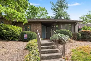 132 Breckindale Cir, Winston-Salem, NC 27104 - Photo 2