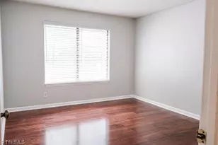 2935 Oaktop Cir, Greensboro, NC 27410 - Photo 16