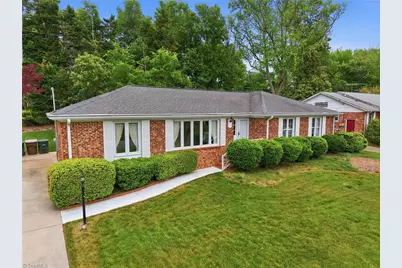 3420 Glouchester Lane, Greensboro, NC 27410 - Photo 2