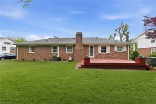 3420 Glouchester Ln, Greensboro, NC 27410 - Photo 6
