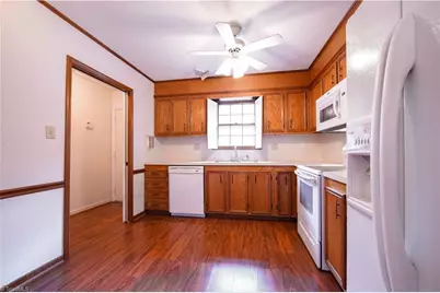 136 Chrisfield Circle, Winston-Salem, NC 27104 - Photo 6