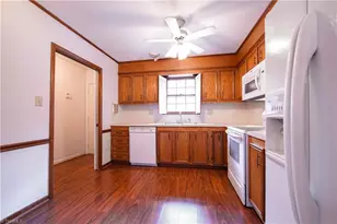136 Chrisfield Cir, Winston-Salem, NC 27104 - Photo 6
