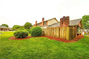136 Chrisfield Cir, Winston-Salem, NC 27104 - Photo 30
