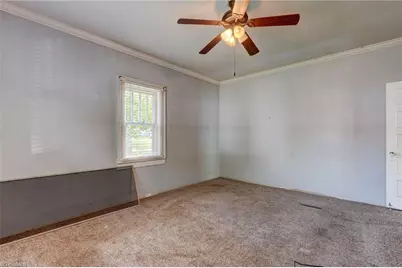 209 Burton Street, Reidsville, NC 27320 - Photo 10