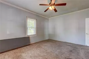 209 Burton St, Reidsville, NC 27320 - Photo 10