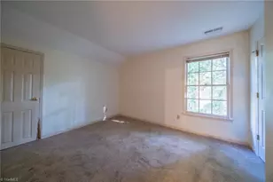 4302 Quail Canyon Ct, Greensboro, NC 27410 - Photo 28