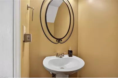 4321 Baylor Street, Greensboro, NC 27455 - Photo 20
