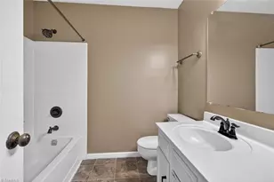 4321 Baylor St, Greensboro, NC 27455 - Photo 28