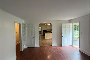 439 Meadowview Dr, Winston-Salem, NC 27107 - Photo 4