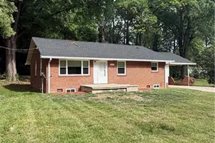 439 Meadowview Dr, Winston-Salem, NC 27107 - Photo 2