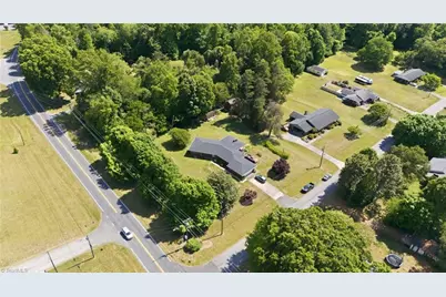 12577 Old US Highway 52, Winston-Salem, NC 27107 - Photo 10