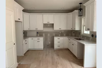 211 Cool Run, Lexington, NC 27295 - Photo 4