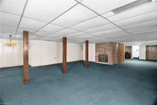 4220 Farlow Dr, Greensboro, NC 27406 - Photo 30