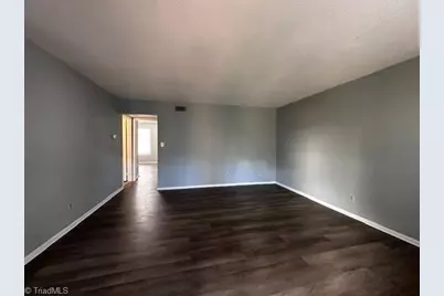 3818 Country Club Road #F, Winston-Salem, NC 27104 - Photo 8