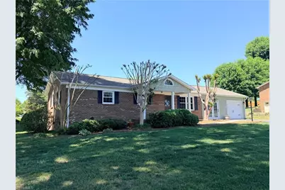 3216 Country View Road, Jonesville, NC 28642 - Photo 4