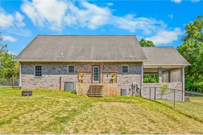 1004 Briarcliff Road, Yadkinville, NC 27055 - Photo 32