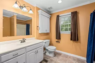 1004 Briarcliff Rd, Yadkinville, NC 27055 - Photo 16