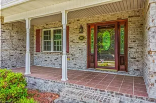 1004 Briarcliff Rd, Yadkinville, NC 27055 - Photo 4