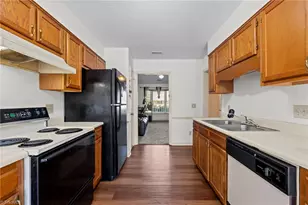 814 Guilford College Rd, Greensboro, NC 27409 - Photo 22