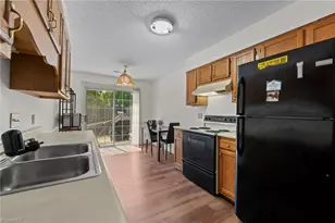 814 Guilford College Rd, Greensboro, NC 27409 - Photo 20