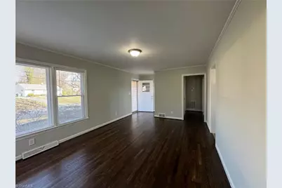 813 Idlewood Drive, Greensboro, NC 27408 - Photo 6