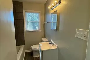 813 Idlewood Dr, Greensboro, NC 27408 - Photo 20