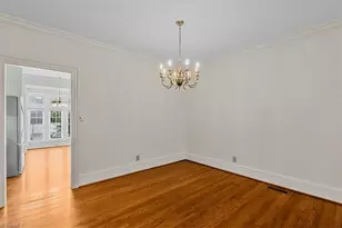 30 Sturbridge Ln, Greensboro, NC 27408 - Photo 8