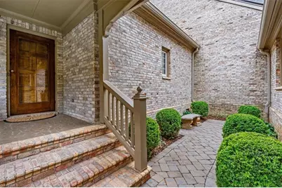 30 Sturbridge Lane, Greensboro, NC 27408 - Photo 2