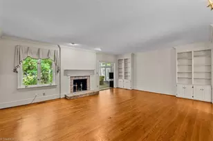 30 Sturbridge Ln, Greensboro, NC 27408 - Photo 6