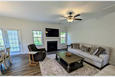 226 Bismarck Court, Winston-Salem, NC 27104 - Photo 12