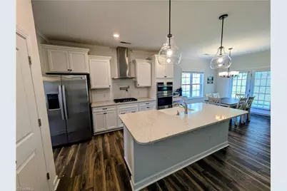 226 Bismarck Court, Winston-Salem, NC 27104 - Photo 8