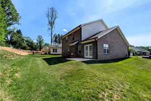 226 Bismarck Ct, Winston-Salem, NC 27104 - Photo 4