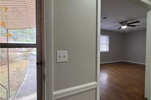 2319 Albright Dr, Greensboro, NC 27408 - Photo 6