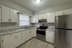 2319 Albright Dr, Greensboro, NC 27408 - Photo 14