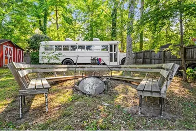 2714 Evergreen Drive, Greensboro, NC 27408 - Photo 24