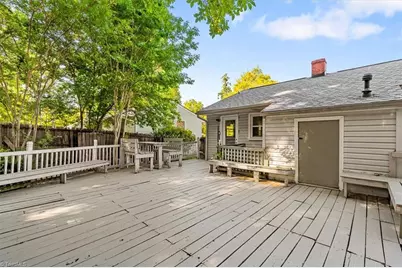 2714 Evergreen Drive, Greensboro, NC 27408 - Photo 22