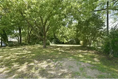 607 Seymour Street, Graham, NC 27253 - Photo 18
