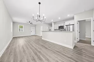 113 Sunset Dr, Randleman, NC 27317 - Photo 8