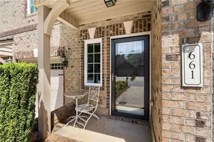 661 Nikyle Cir, High Point, NC 27265 - Photo 2