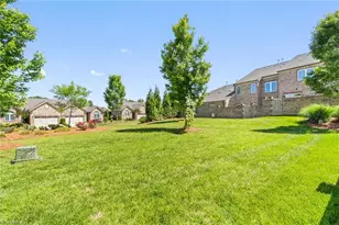 661 Nikyle Cir, High Point, NC 27265 - Photo 8